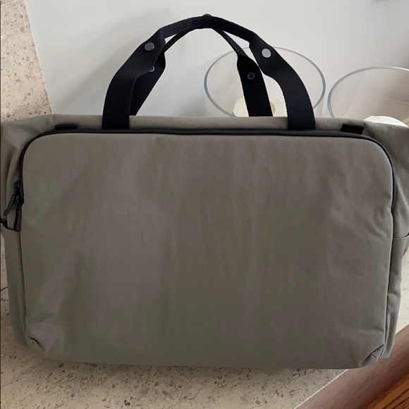 Lululemon Early Embark Duffel / 27 L - Picture 14 of 15